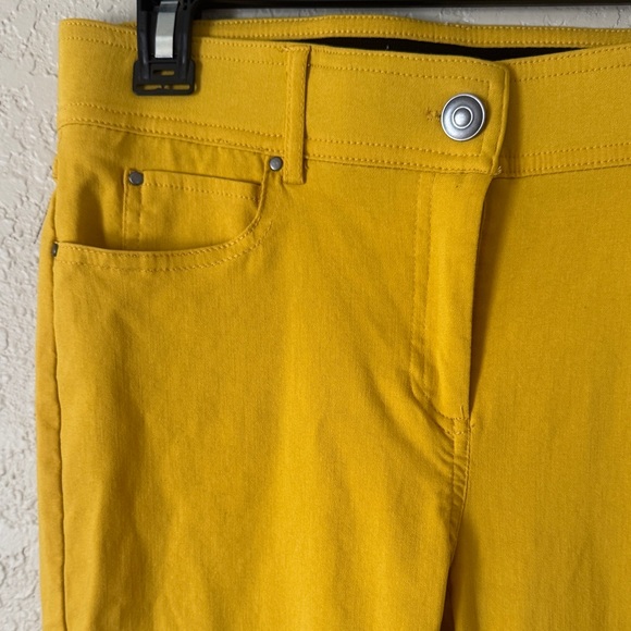 89th & Madison Yellow Cropped Women's Jeans - Picture 5 of 11
